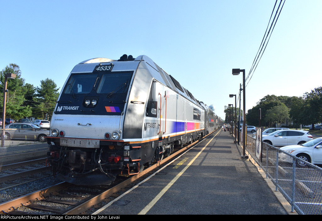 ALP-45DP # 4533 pushing Train # 4753 out of Spring Lake Station 